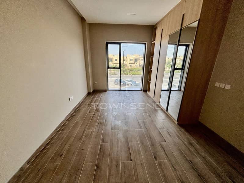 Community View | Brand New | Open Kitchen - Image 6