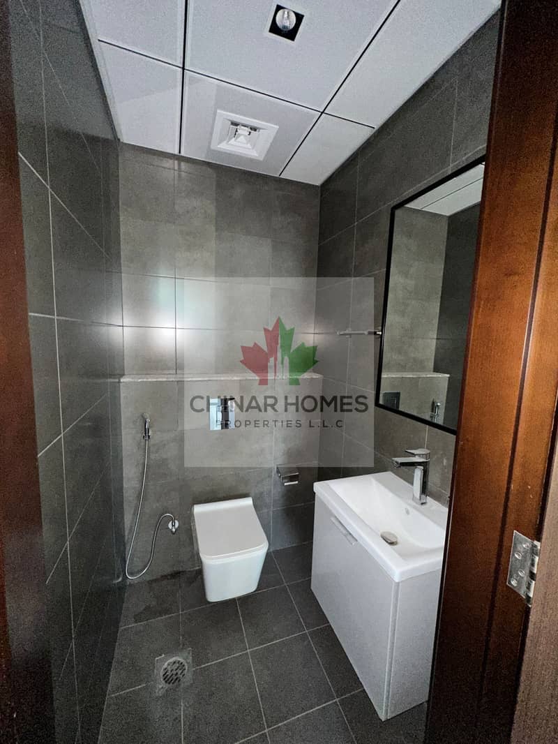 Investor Deal | Spacious Unit | High floor - Image 8