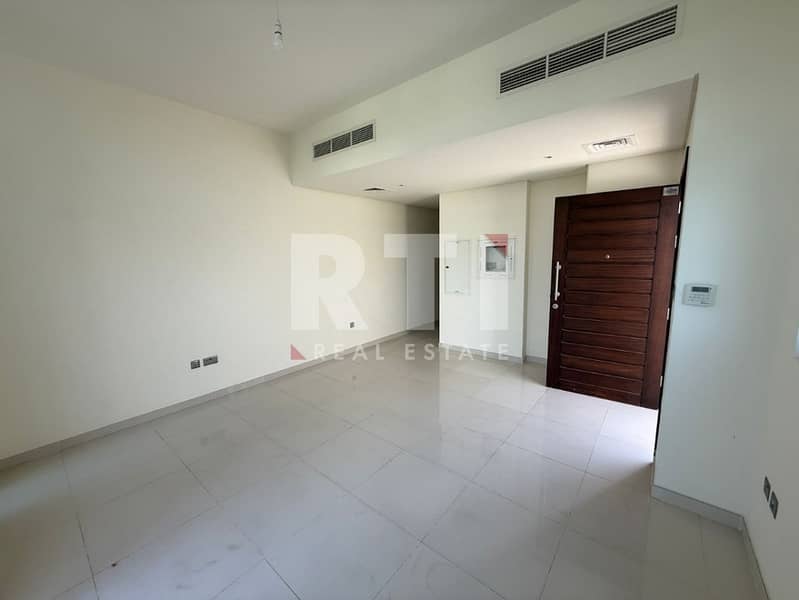 Corner Unit | Maids Room| Vacant