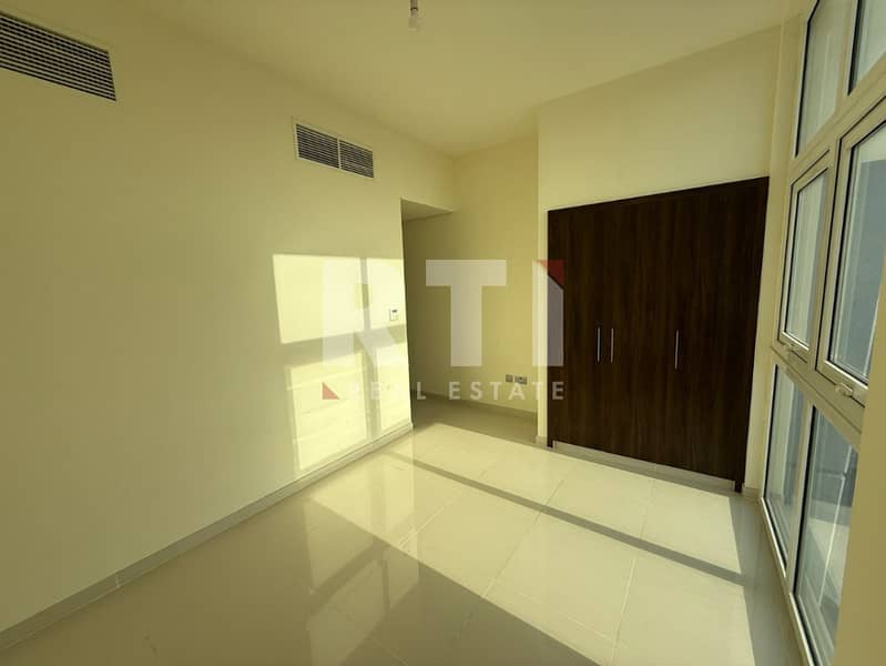 Corner Unit | Maids Room| Vacant - Image 8