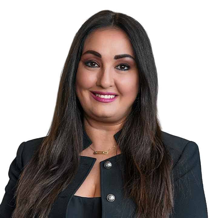 Lara Issa Lara Issa