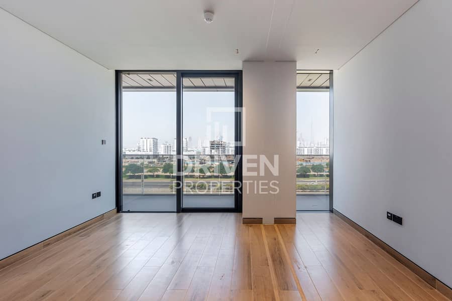 Elegant Penthouse | Spacious Layout | Skyline View - Image 11