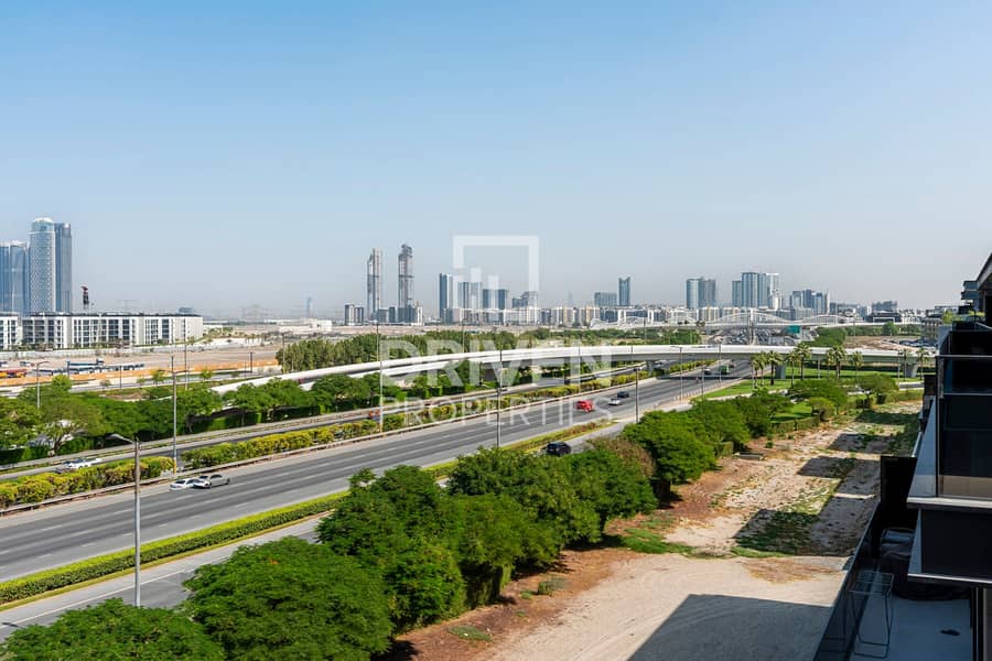 Elegant Penthouse | Spacious Layout | Skyline View - Image 22