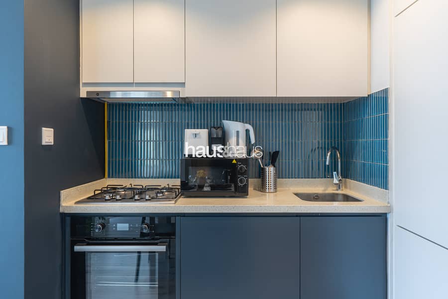 Canal View | Chic and Vibrant | Modern Comforts