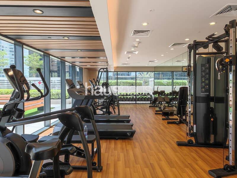 Canal View | Chic and Vibrant | Modern Comforts - Image 9