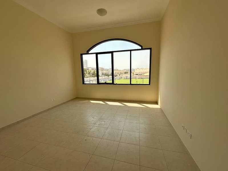 New finish 4 bedroom villa with shared pool and gym