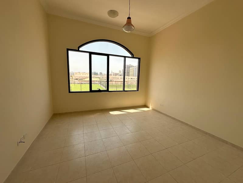 New finish 4 bedroom villa with shared pool and gym - Image 6