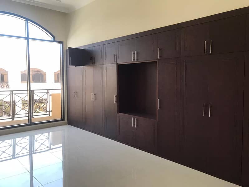 New finish 4 bedroom villa with shared pool and gym - Image 18