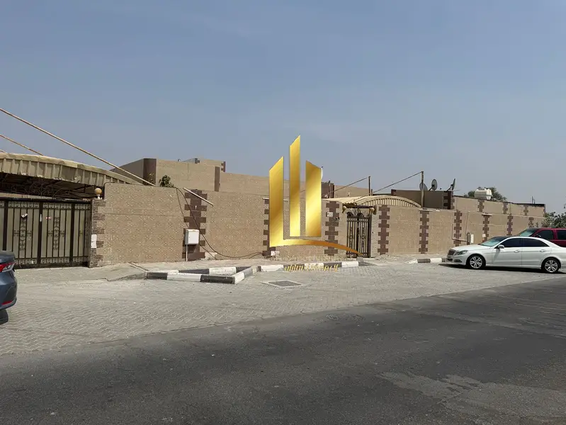 Spacious House for Sale in Al Qouz, Sharjah – Prime Location Near Amenities - View 2
