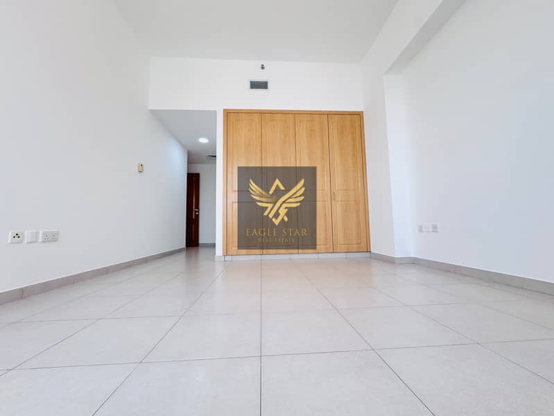 Chiller Free / Ready To Move / 4 Minutes Metro Book Now - Image 11