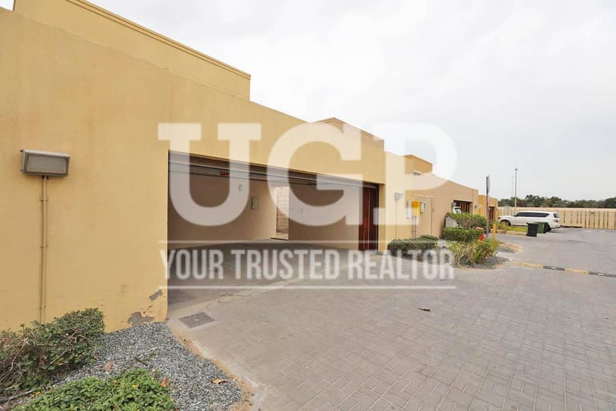 Hot Price! Huge layout 5BR Villa with Pool Hot Price! Huge layout 5BR Villa with Pool