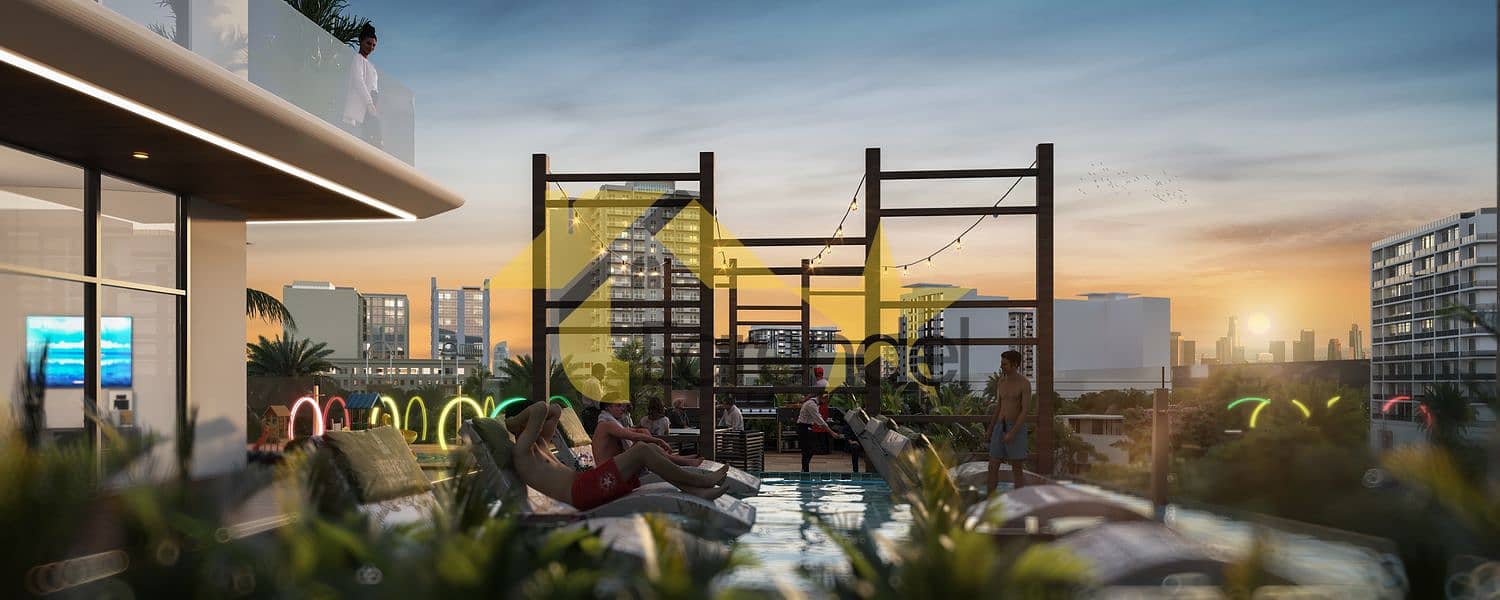 3 facilities_waterbeds_by_the_pool. jpg