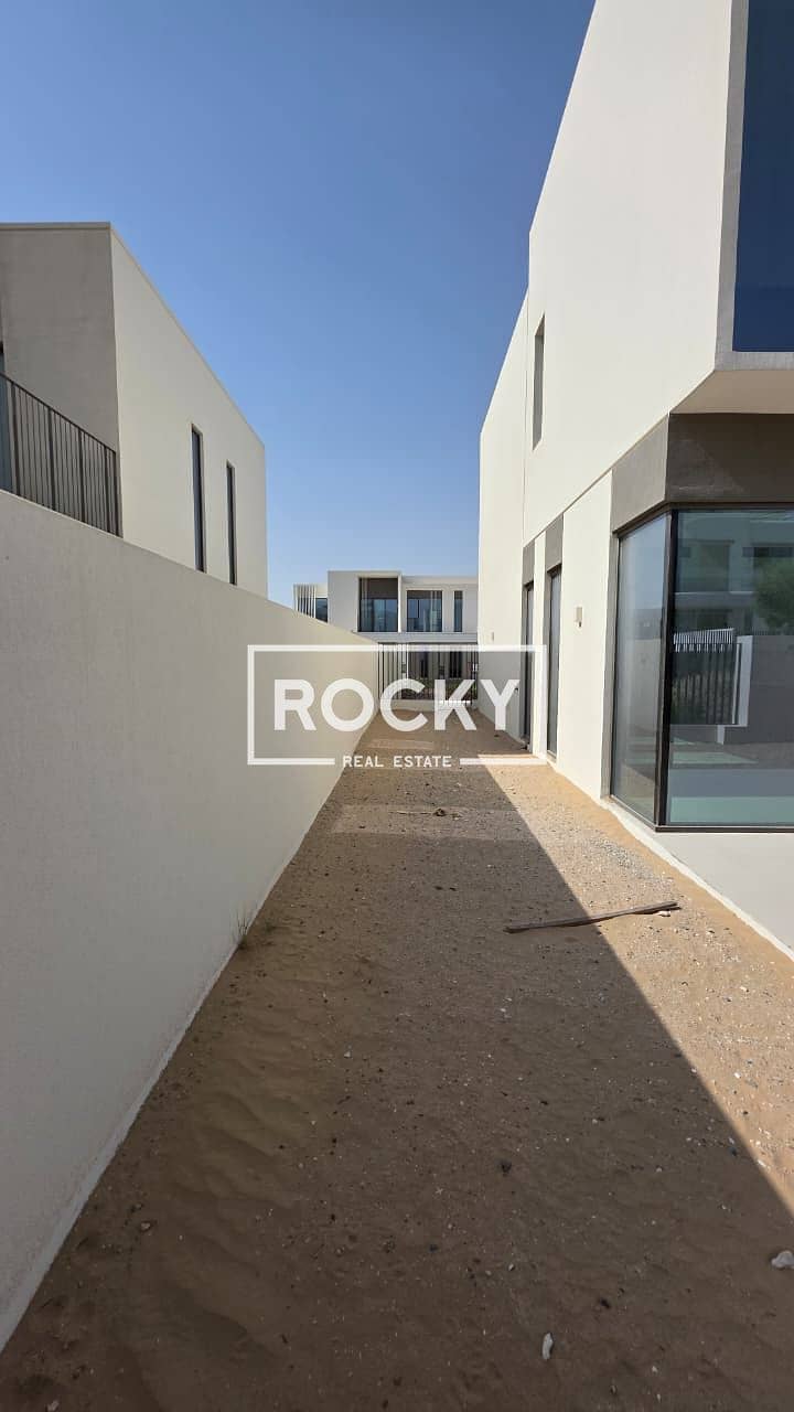 Brand New 4BHK Villa | Maid’s Room | Private Garden | Emaar Community - Image 20