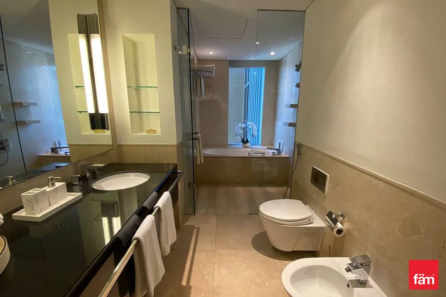 Floor to Ceiling Windows | Marina Views - Image 9