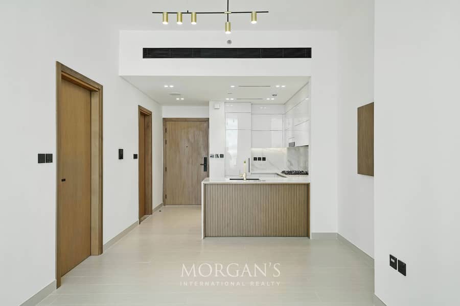 BRAND NEW | MODERN 1BR | HIGH FLOOR