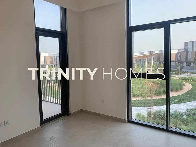 Hot Offer !! 3 Bedroom + Maid | Just AED 210000 - Image 10