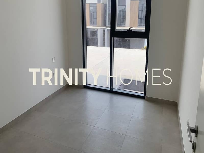 Hot Offer !! 3 Bedroom + Maid | Just AED 210000 - Image 24