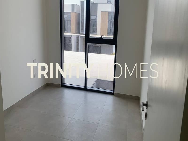 Hot Offer !! 3 Bedroom + Maid | Just AED 210000 - Image 28