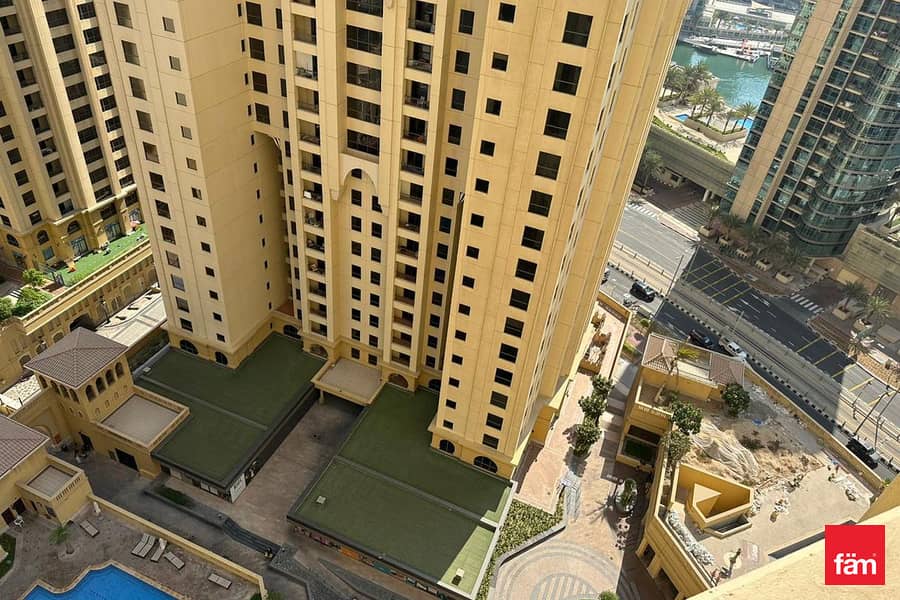 Stylish | High-Floor | Designer Residence - Image 15