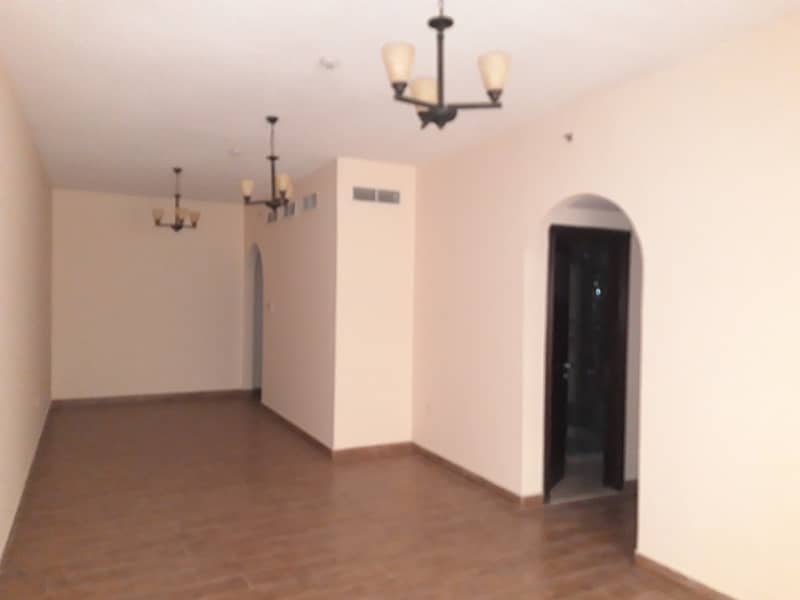 Beautiful ! 3Bhk Balcony ! Rent 53k Free parking & 6 Payment With Out Deposit