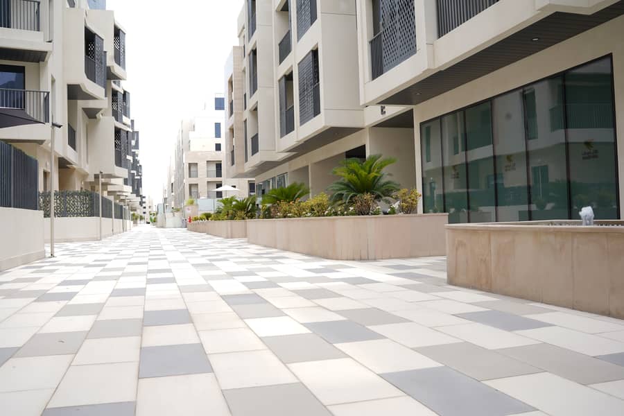 1BR FULLY FURNISHED APARTMENT WITH MAID'S ROOM AND OPEN TERRACE - Image 29