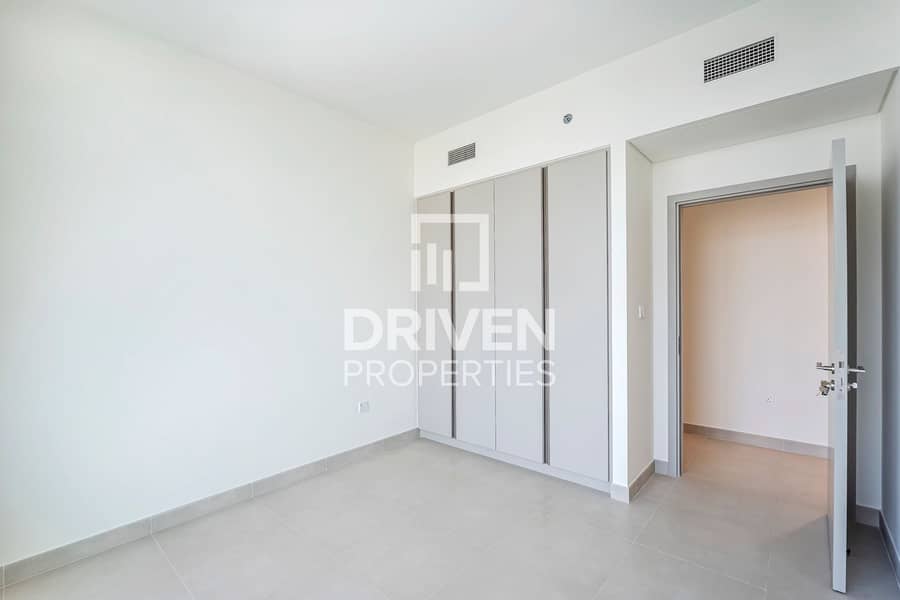 Brand New Broad Unit | Canal and Lagoon View - Image 10