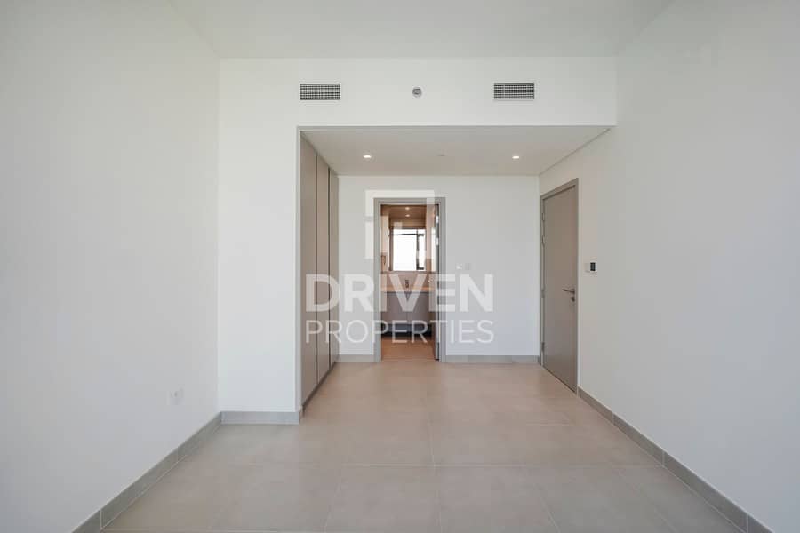 Brand New Broad Unit | Canal and Lagoon View - Image 12