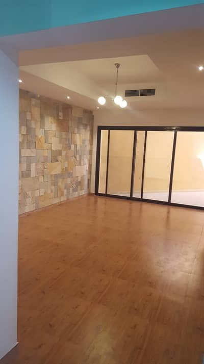 very nice villa for rent in mirdif 5 bed room master very nice villa for rent in mirdif 5 bed room master