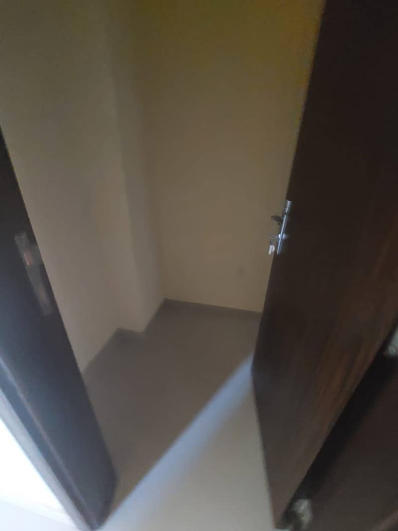 7 48703. jpg