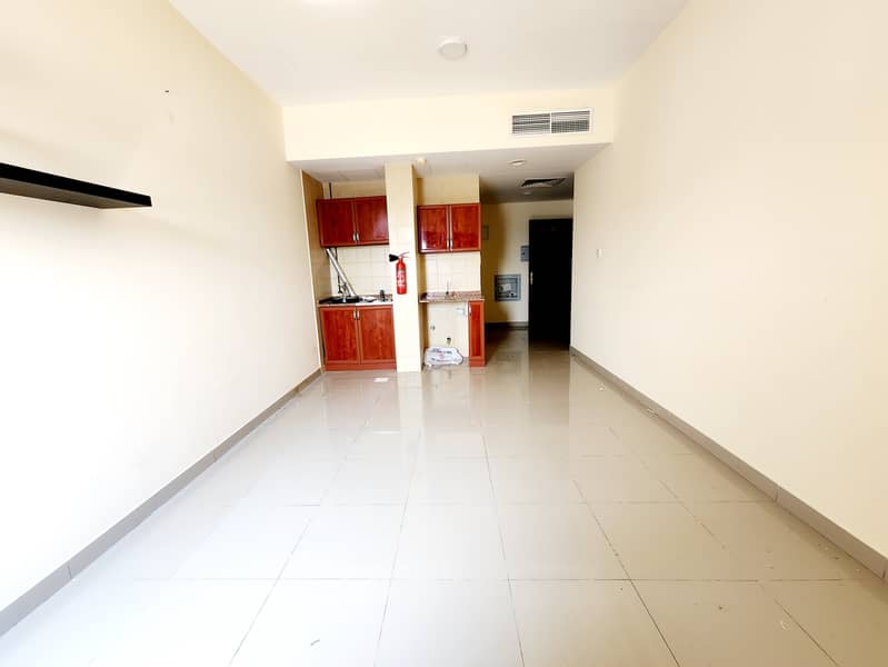 Luxury studio available separate kitchen only 25k
