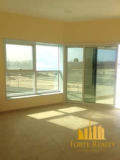 3 غرف نوم غير مفروشة | تصميم واسع | شرفة ذات إطلالة مفتوحة