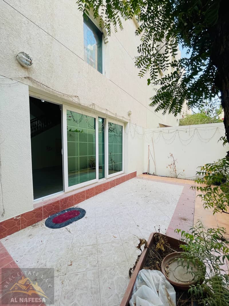 Gated Community | 3 Master Bedroom Villa | Shared Pool, Gym, Sauna & Steam - Image 12