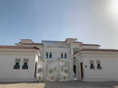11 Bedroom Villa for Rent in Shakhbout City (Khalifa City B), Abu Dhabi - New 17 bed villa with maids and drivers room as well as Guard tower 11 Bedroom Villa for Rent in Shakhbout City (Khalifa City B), Abu Dhabi - New 17 bed villa with maids and drivers room as well as Guard tower