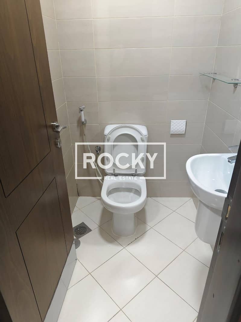12 WhatsApp Image 2025-10-22 at 12.35. 29 PM (2). jpeg
