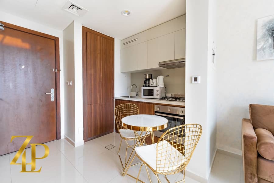 High Floor | Open Burj View | Modern and new - Image 7