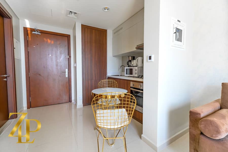 High Floor | Open Burj View | Modern and new - Image 8