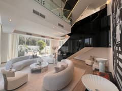 Luxury 4BR Villa |High-End Finishes | Green patch