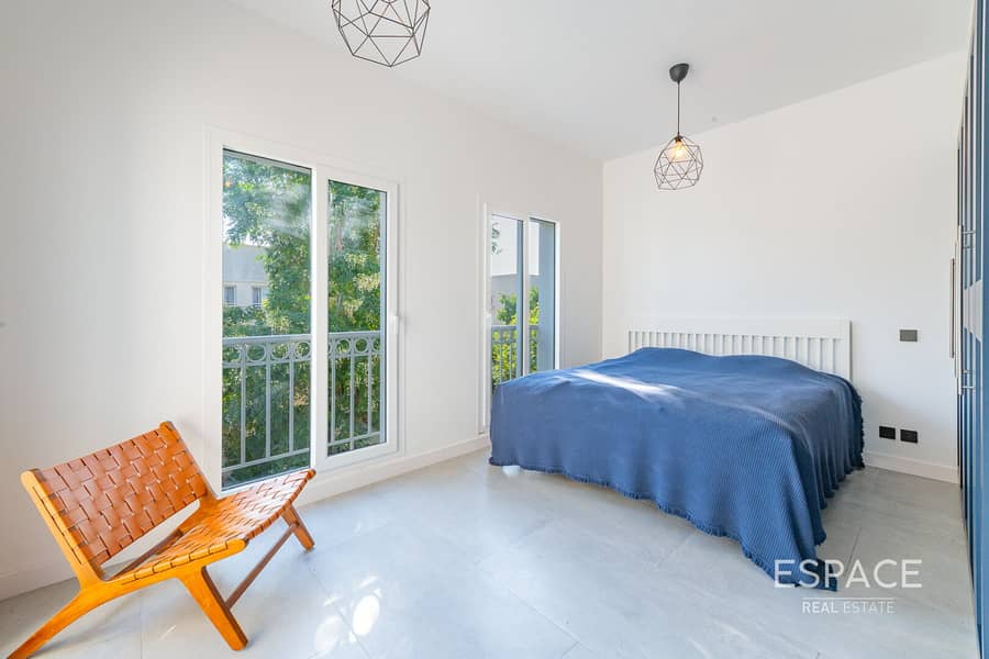 Fully Upgraded | 2 Beds | VOT - Image 6