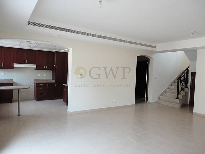 Great Location|Exclusive|Genuine|Vacant Soon - Image 10