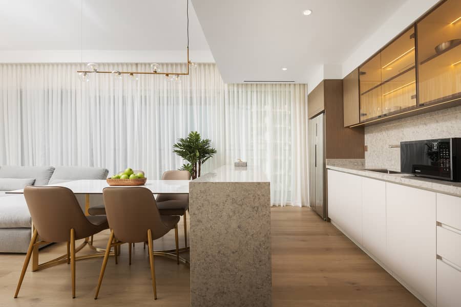 Elegant 2BR Apartment with Sea View – Grand Bleu - Image 15