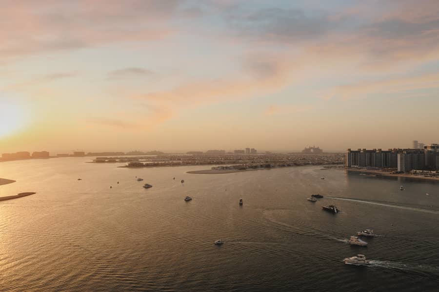 Elegant 2BR Apartment with Sea View – Grand Bleu - Image 23