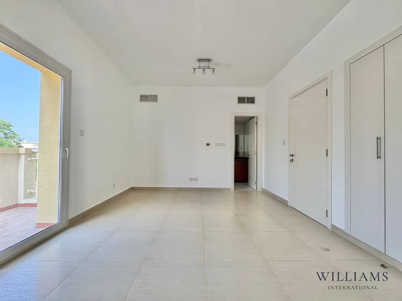 VACANT NOW | EXTENDED + UPGRADED | MAIDS ROOM - Image 10