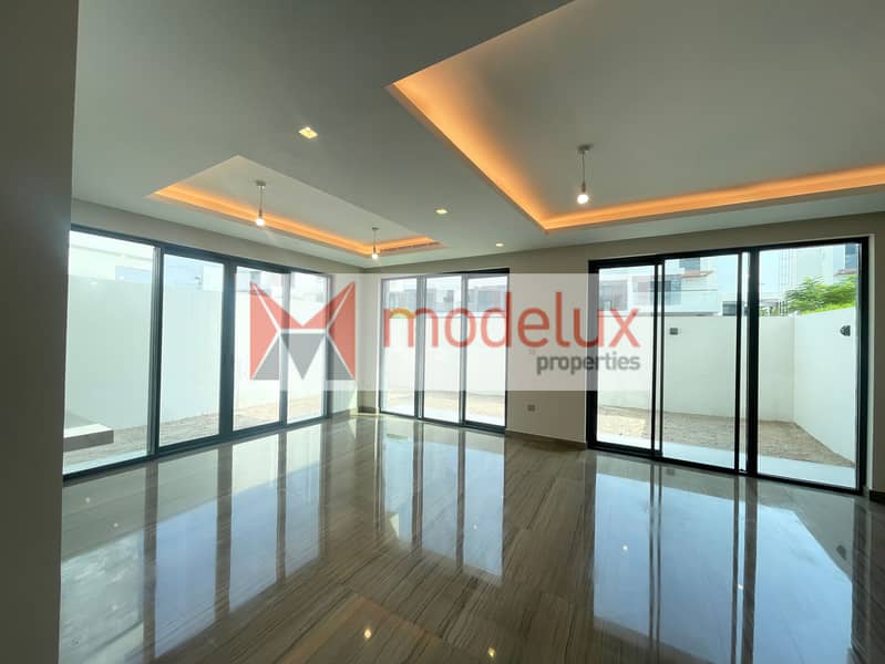 6 Bedroom Villa in Silver Springs 3, Damac Hills 1 - Image 6