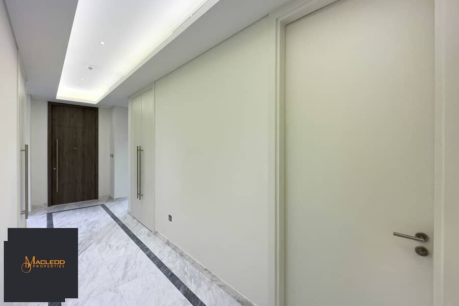 24 IMG_7343-Photoroom. png