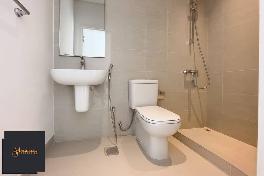 9 IMG_7395-Photoroom. png