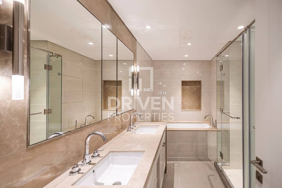 High Floor | Burj Khalifa View | Upgraded - Image 15