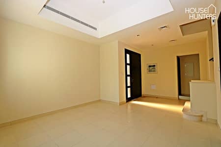 4 Bedroom Villa for Rent in Reem, Dubai - Single row | vacant soon | Premium Location