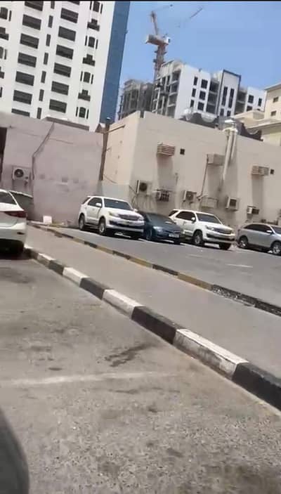 Building for Sale in Um Tarafa, Sharjah - WhatsApp Image 2025-10-25 at 19.38. 39_7edff32a. jpg Building for Sale in Um Tarafa, Sharjah - WhatsApp Image 2025-10-25 at 19.38. 39_7edff32a. jpg