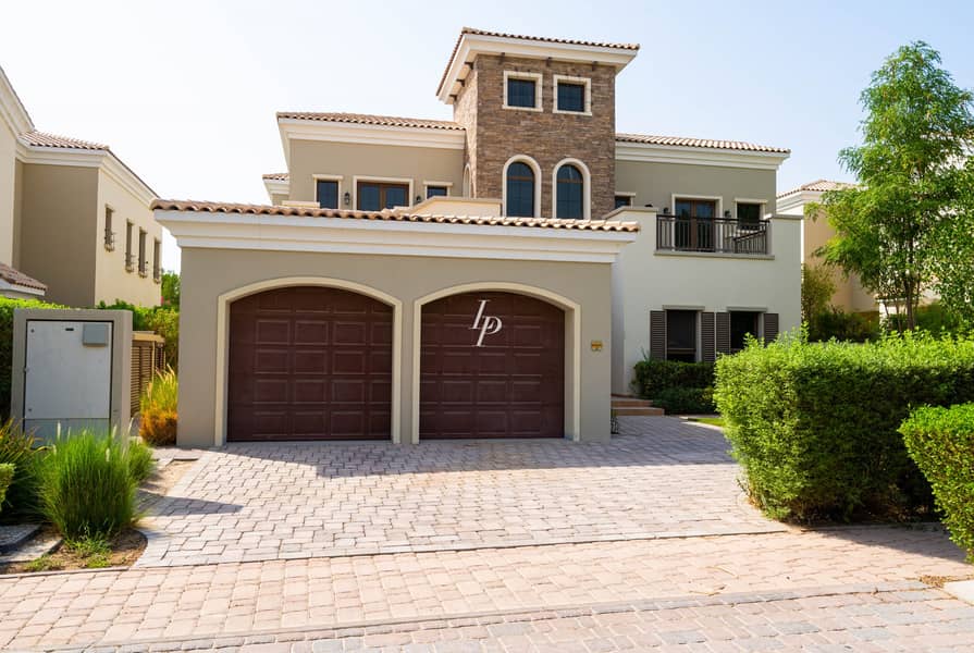 Large Swimming Pool | Golf Views | Top Quality