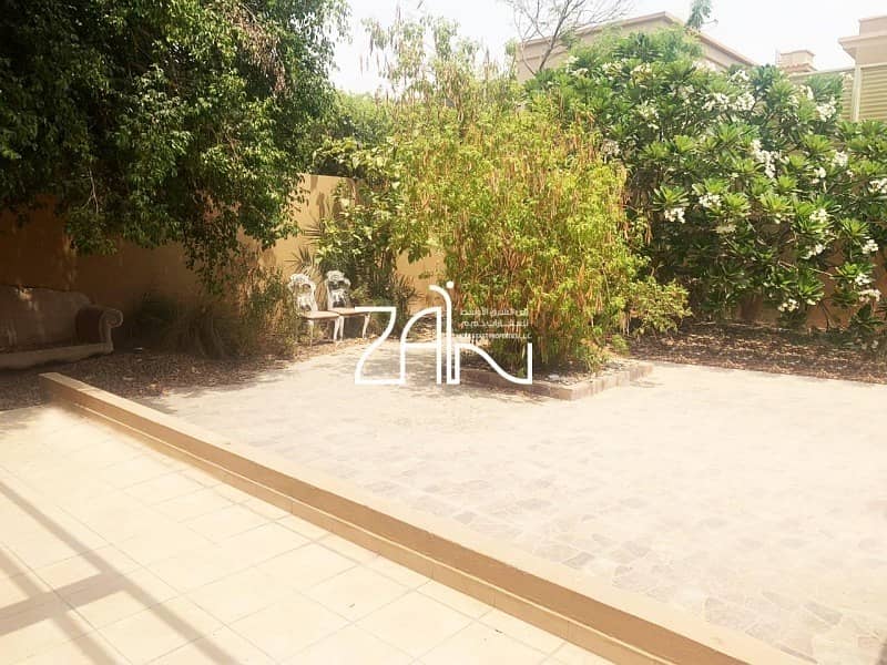 Hot Deal! Amazing 4 BR TH Big Plot with Garden